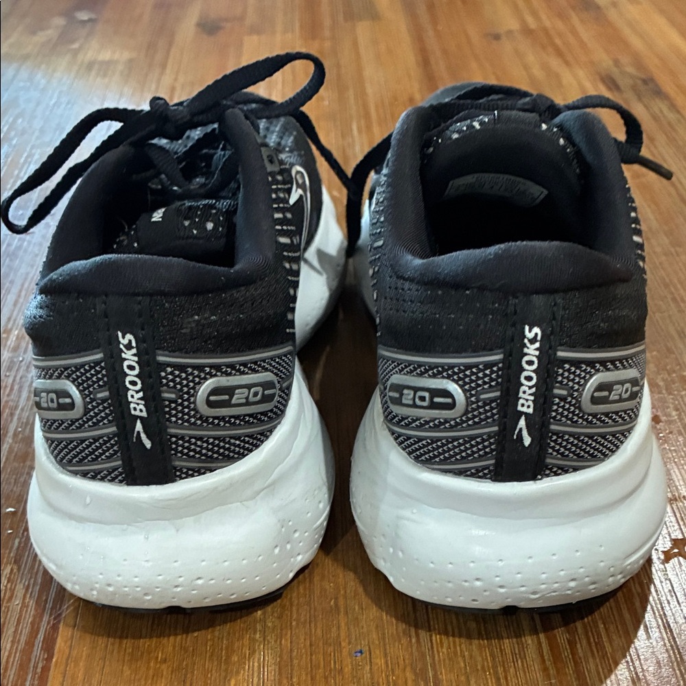 Brooks Women’s Black and White Glycerin Athletic Shoes - Picture 2 of 5